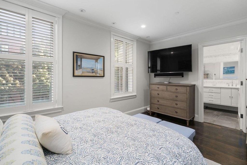 90 Waltham Street, Unit 2 Boston, MA 02118 - Photo 15 of 35