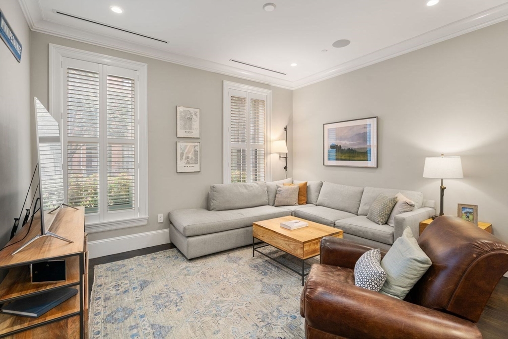 90 Waltham Street, Unit 2 Boston, MA 02118 - Photo 4 of 35