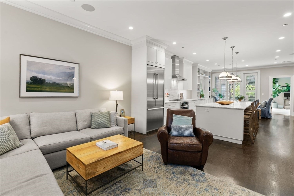 90 Waltham Street, Unit 2 Boston, MA 02118 - Photo 6 of 35