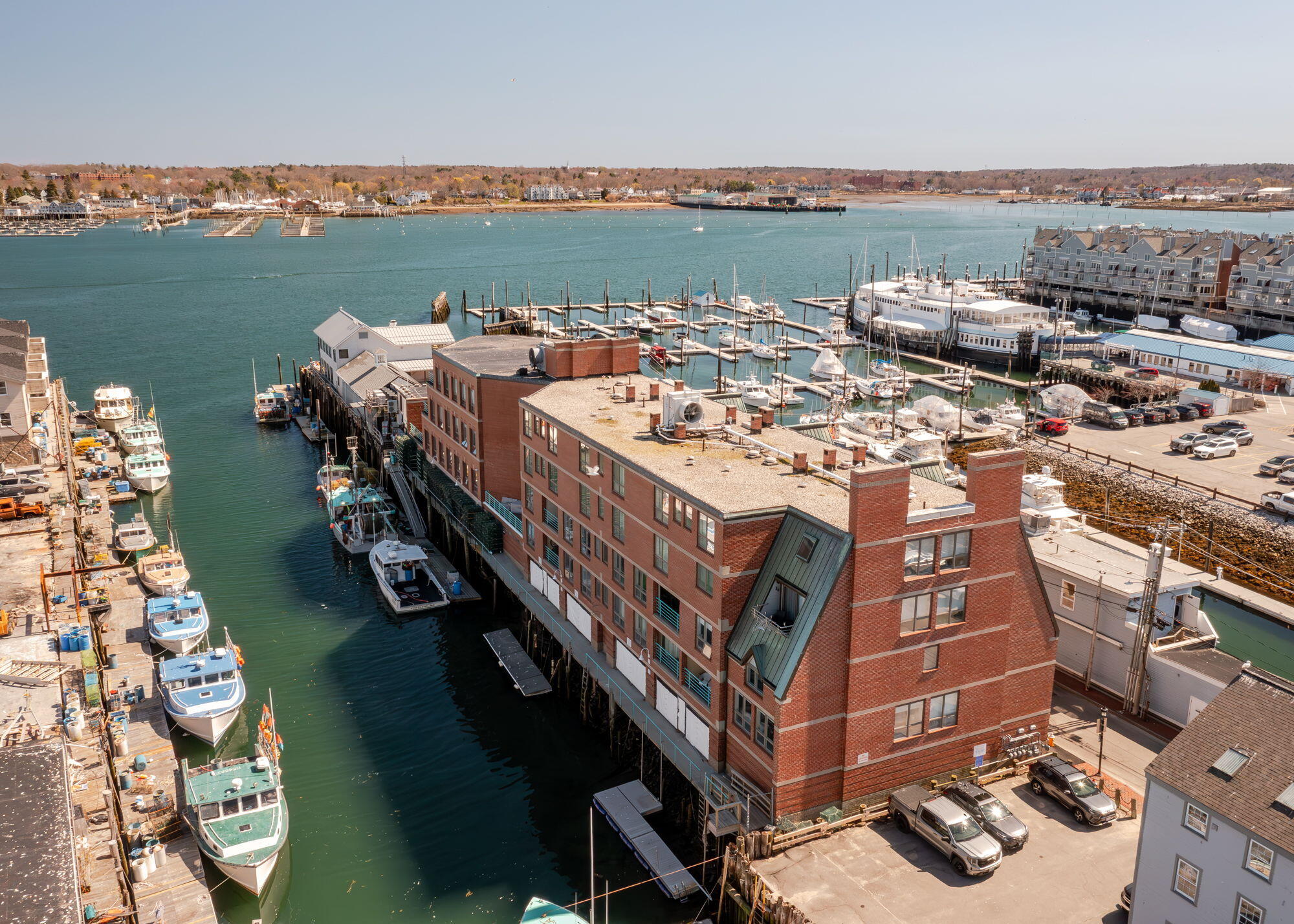 40 Portland Pier, Unit 6 Portland, ME 04101 - Photo 2 of 54 40PortlandPier#6-Portland-59