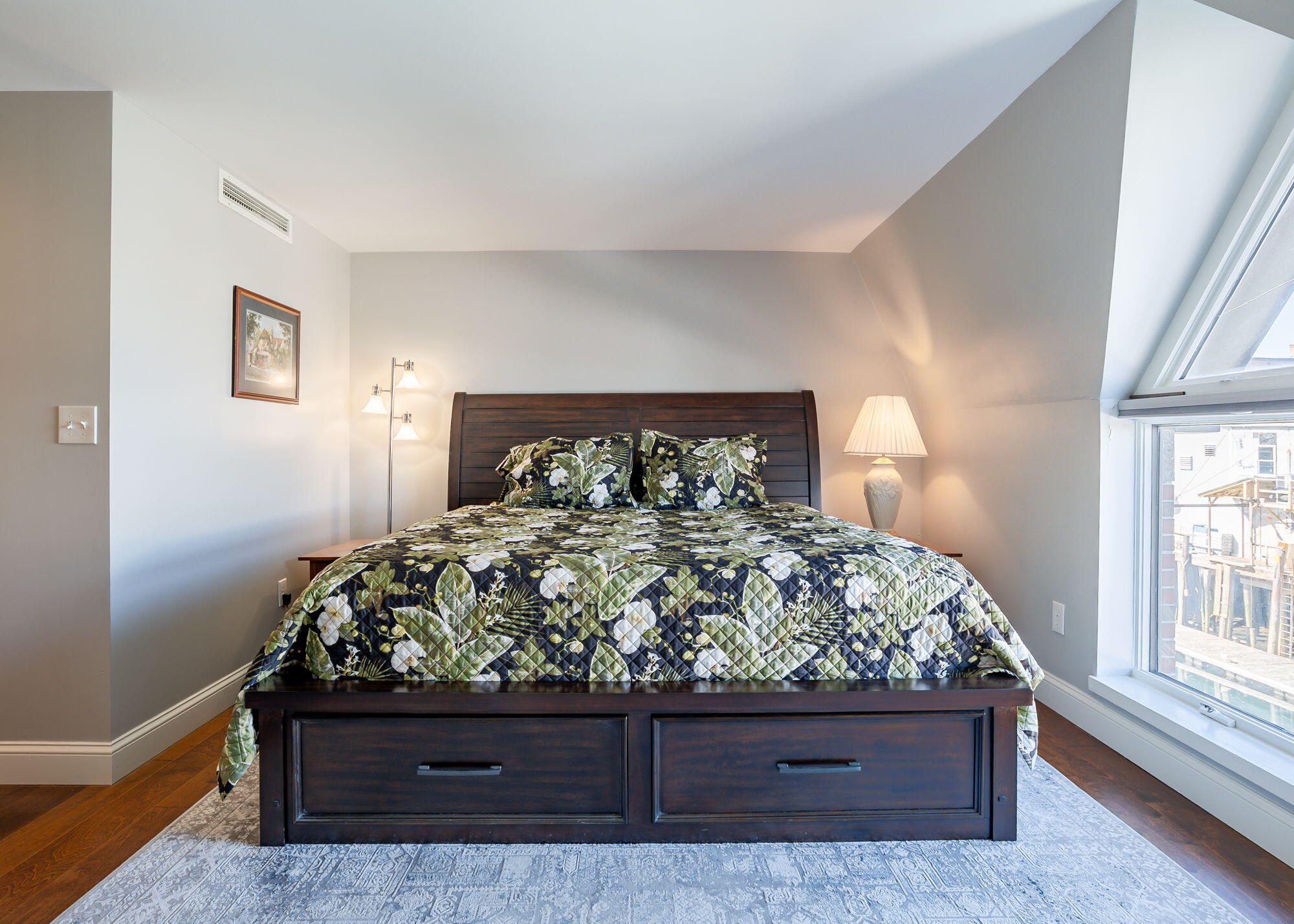 40 Portland Pier, Unit 6 Portland, ME 04101 - Photo 33 of 54 40PortlandPier#6-Portland-31