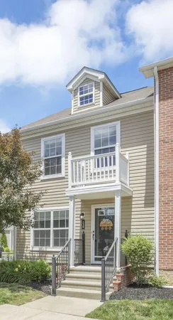 $279,900 | 120 Gifford Road, Columbus, OH 43235