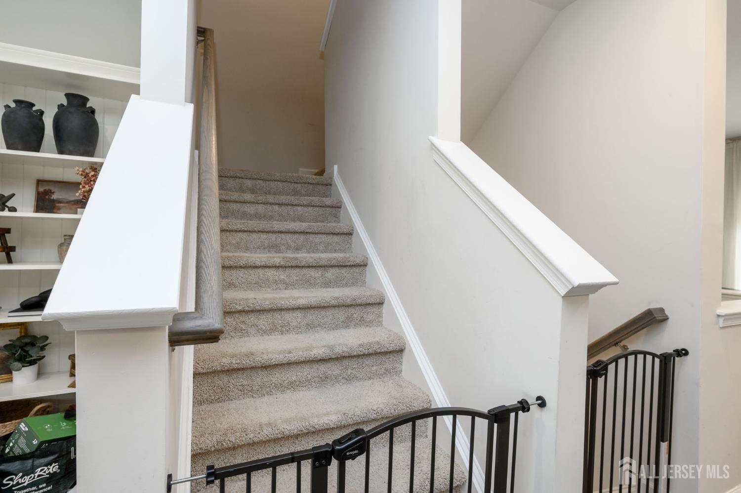 7 Foundry Blvd Mount Mount Holly, NJ 08060 - Photo 17 of 42 a view of entryway