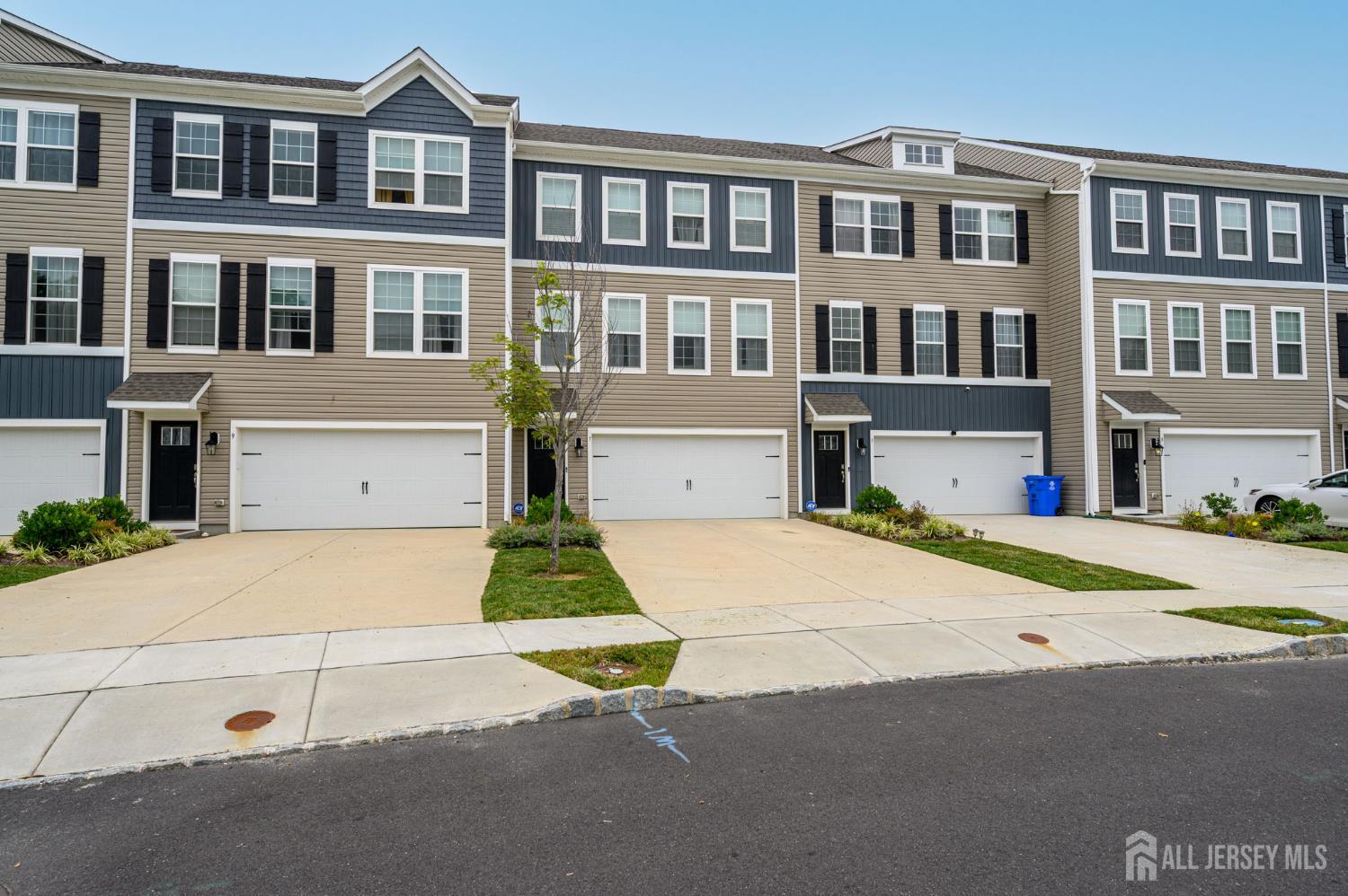 7 Foundry Blvd Mount Mount Holly, NJ 08060 - Photo 36 of 42 a house view with a outdoor space