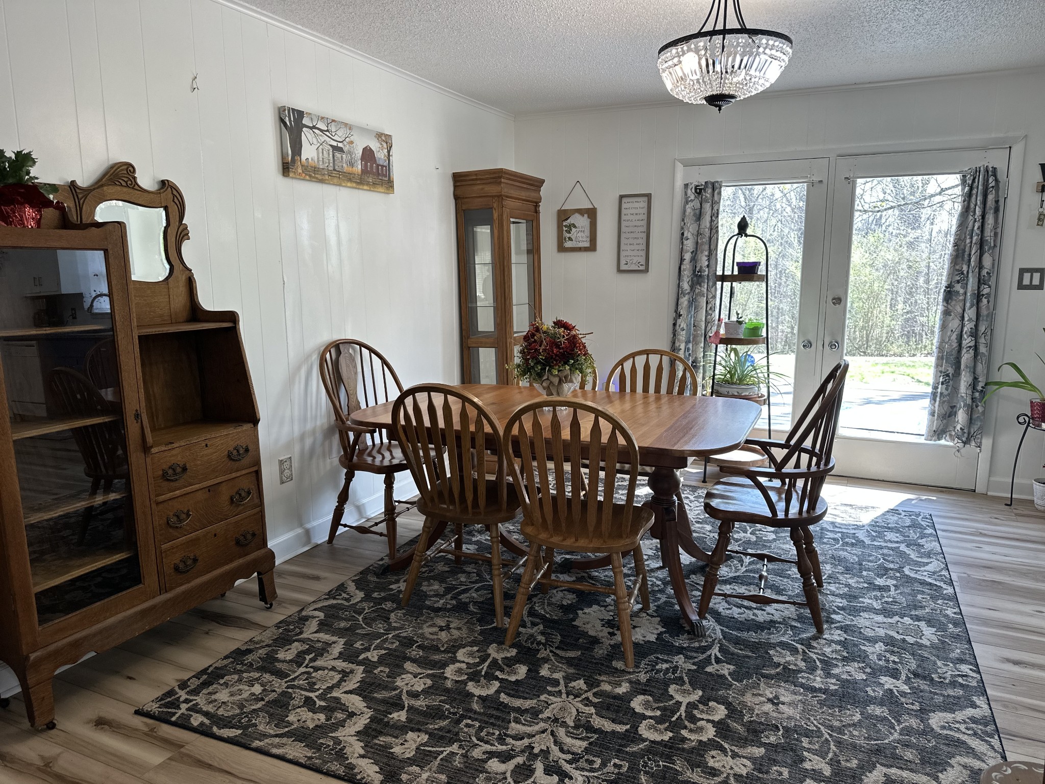 1900 Guthrie Road Paris, TN 38242 - Photo 19 of 36 a view of a dining room with furniture