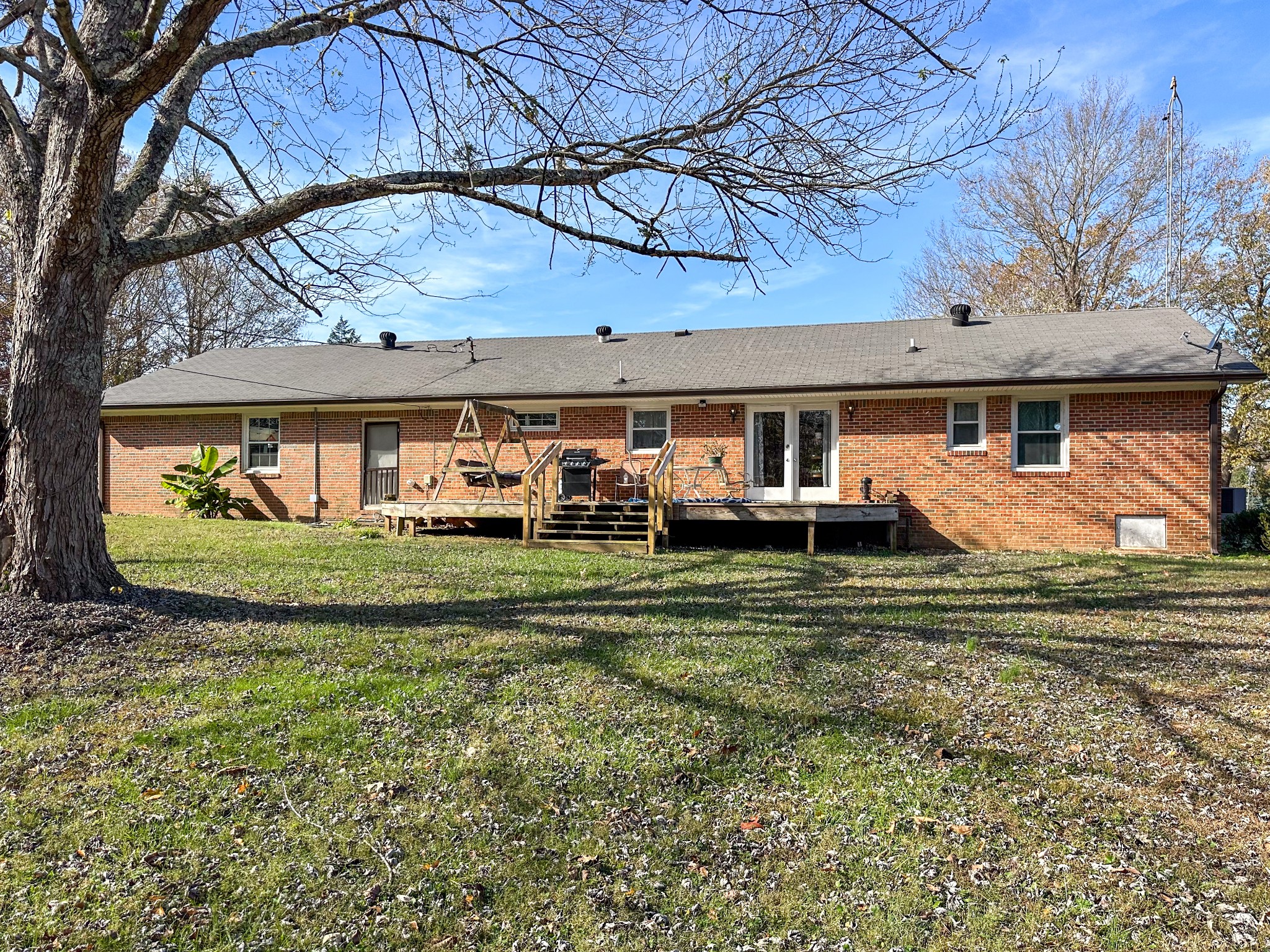 1900 Guthrie Road Paris, TN 38242 - Photo 31 of 36 a view of a house with a yard