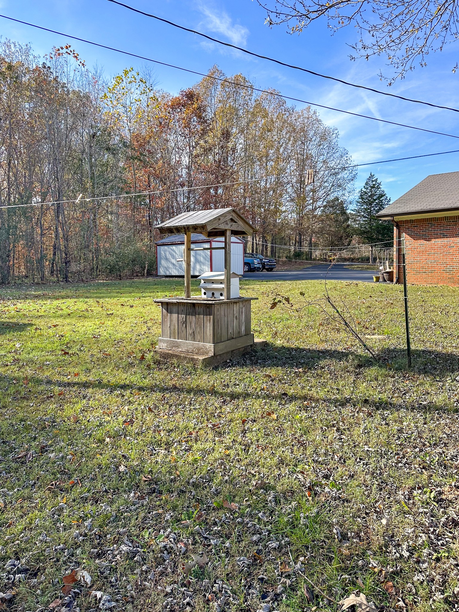 1900 Guthrie Road Paris, TN 38242 - Photo 32 of 36 a view of a house with a yard
