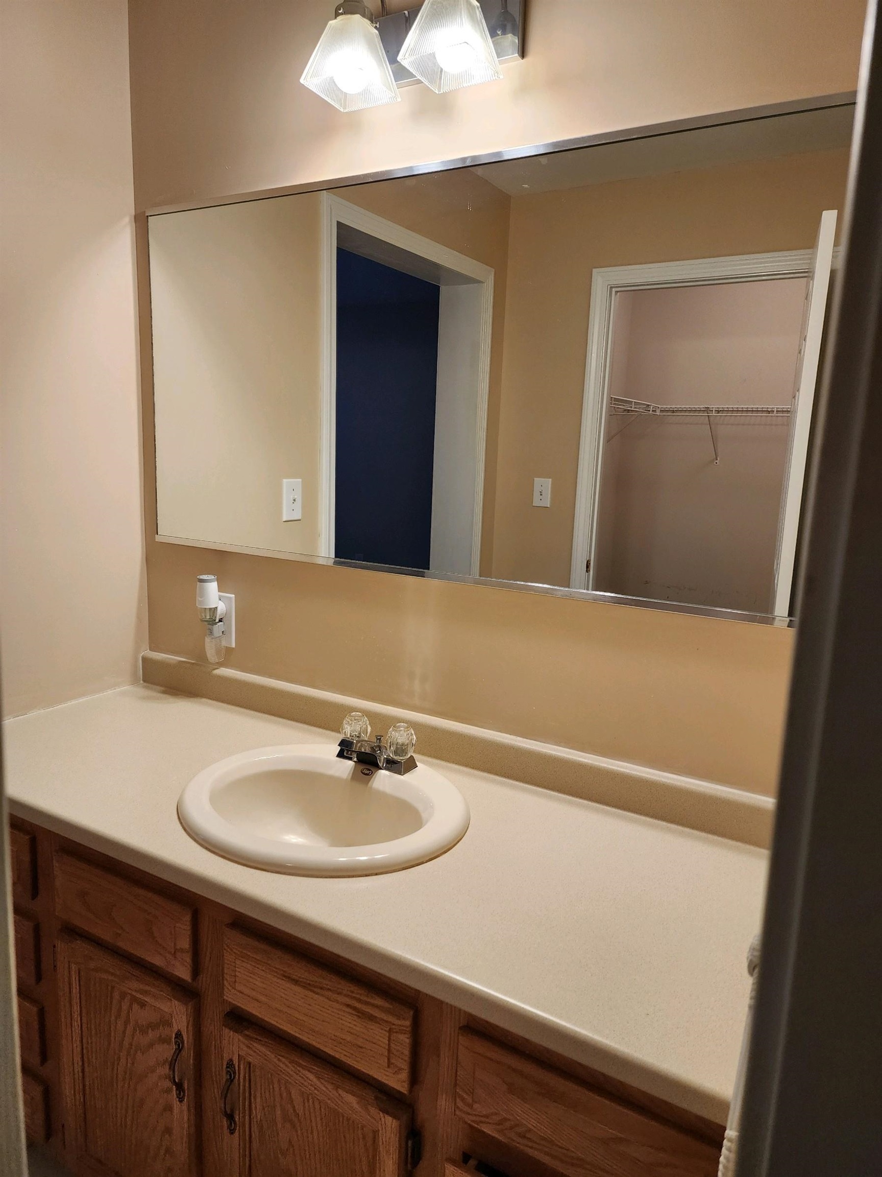 55 Chestnut Circle Loudon, NH 03307 - Photo 3 of 16