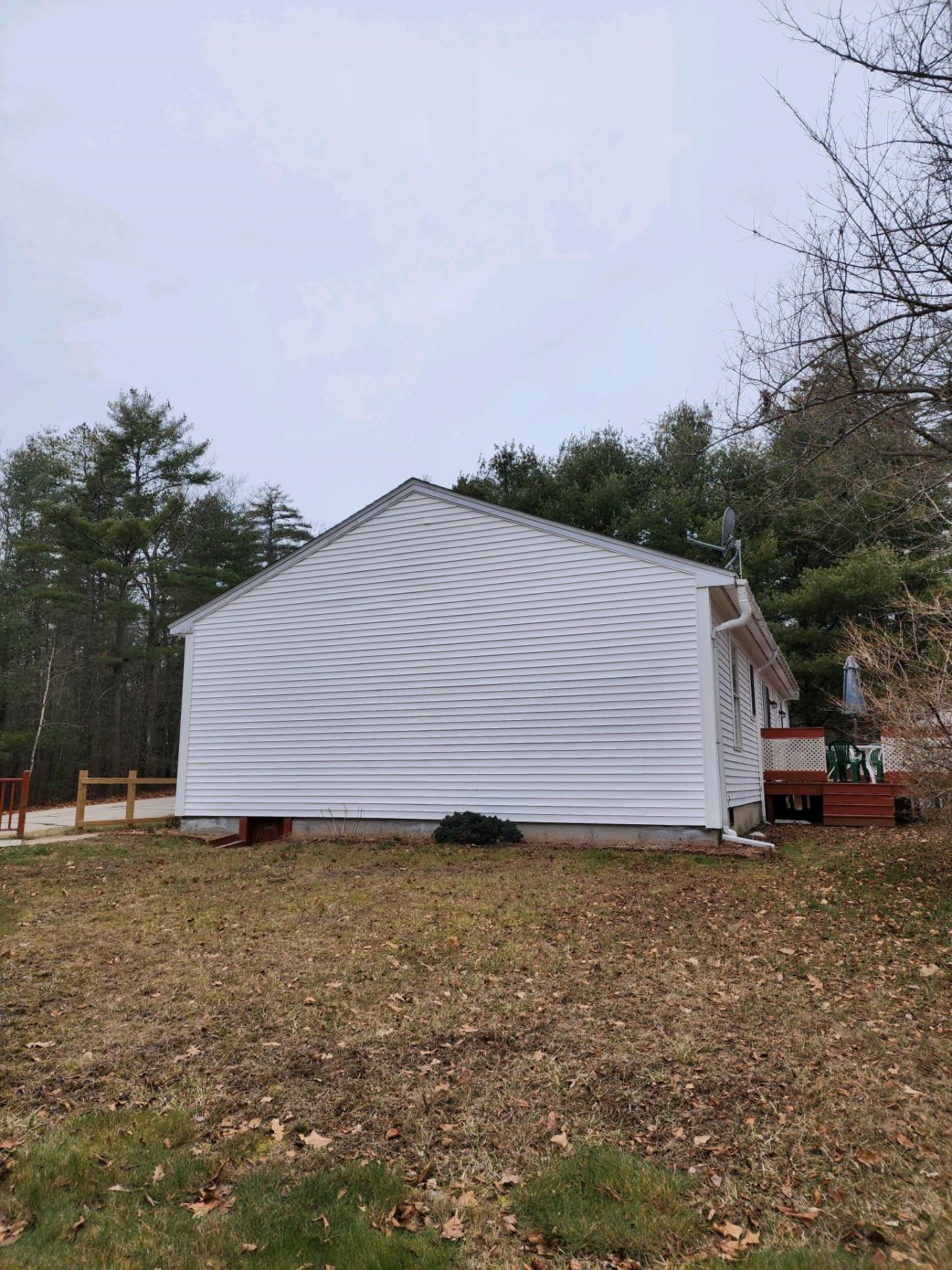 55 Chestnut Circle Loudon, NH 03307 - Photo 5 of 16