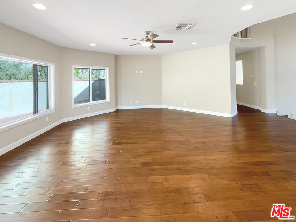 2829 Maple Avenue Fullerton, CA 92835 - Photo 3 of 47