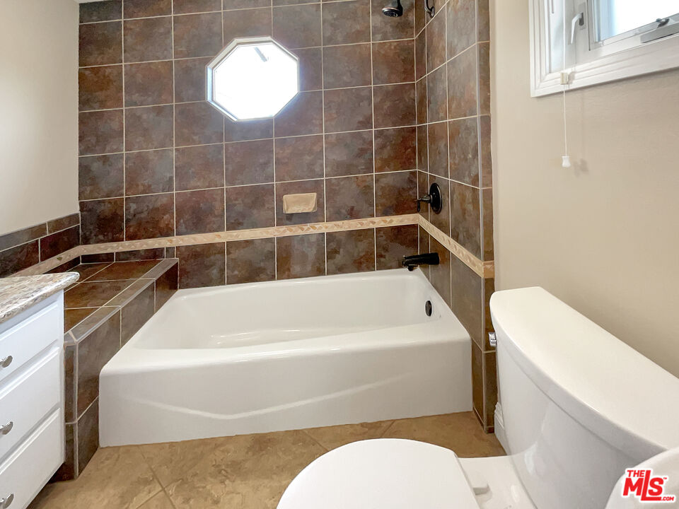 2829 Maple Avenue Fullerton, CA 92835 - Photo 33 of 47