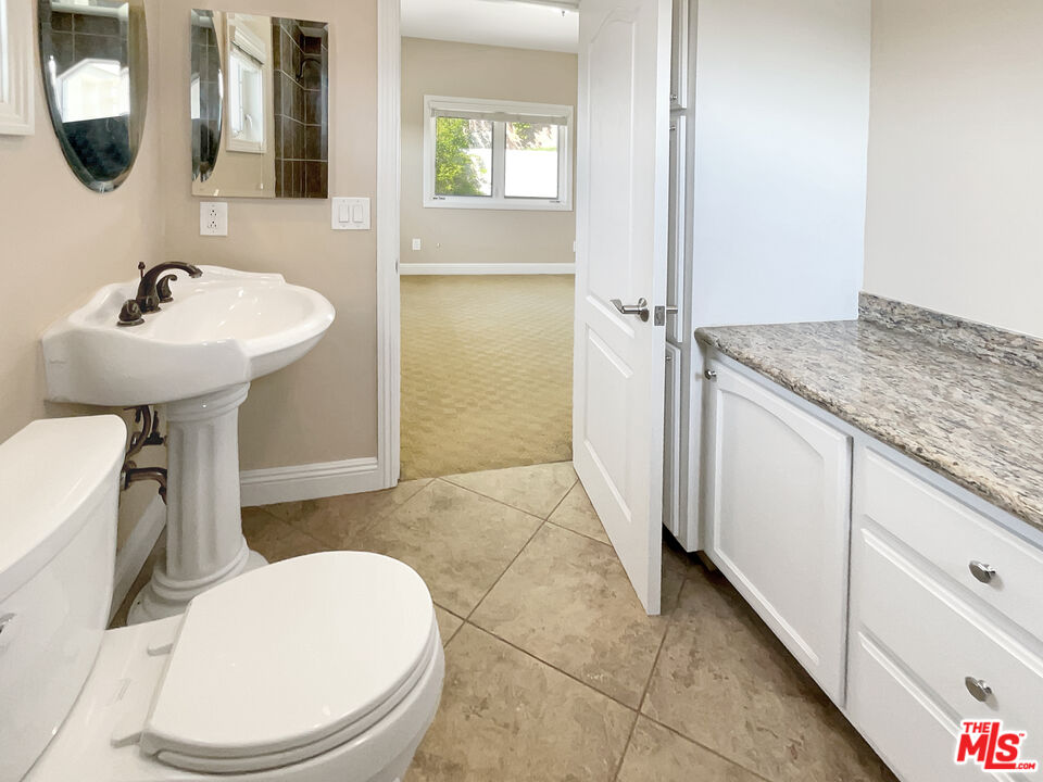 2829 Maple Avenue Fullerton, CA 92835 - Photo 34 of 47