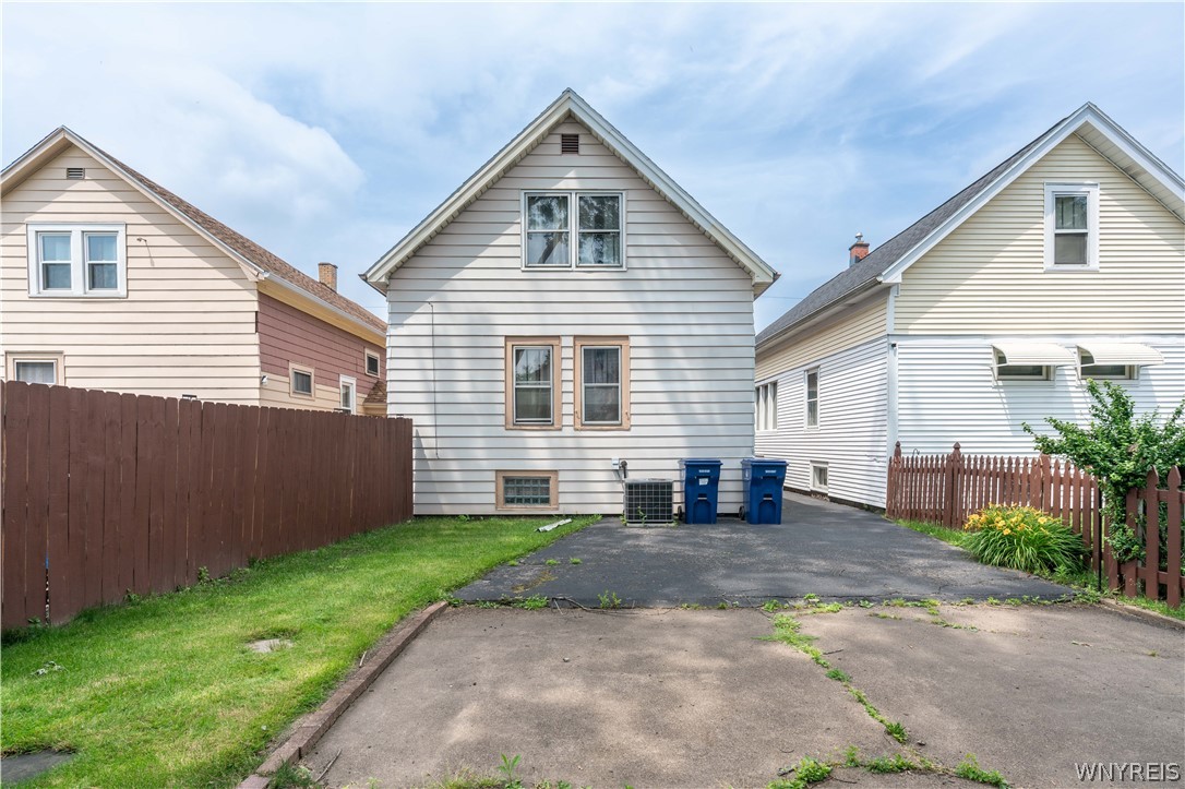 247 Rounds Avenue Buffalo, NY 14215 - Photo 33 of 37