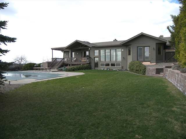 6404 South Dearborn Road Spokane, WA 99223 - Photo 1 of 9