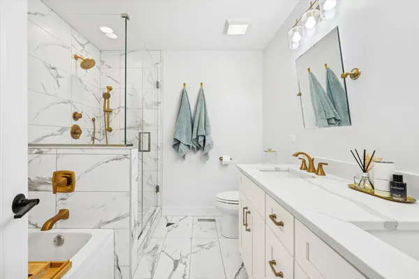 $650,000 | 4744 South Indiana Avenue, Chicago, IL 60615