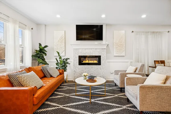 $650,000 | 4744 South Indiana Avenue, Chicago, IL 60615