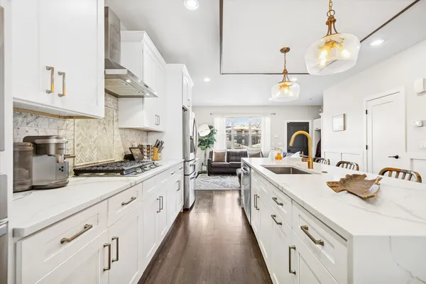 $650,000 | 4744 South Indiana Avenue, Chicago, IL 60615