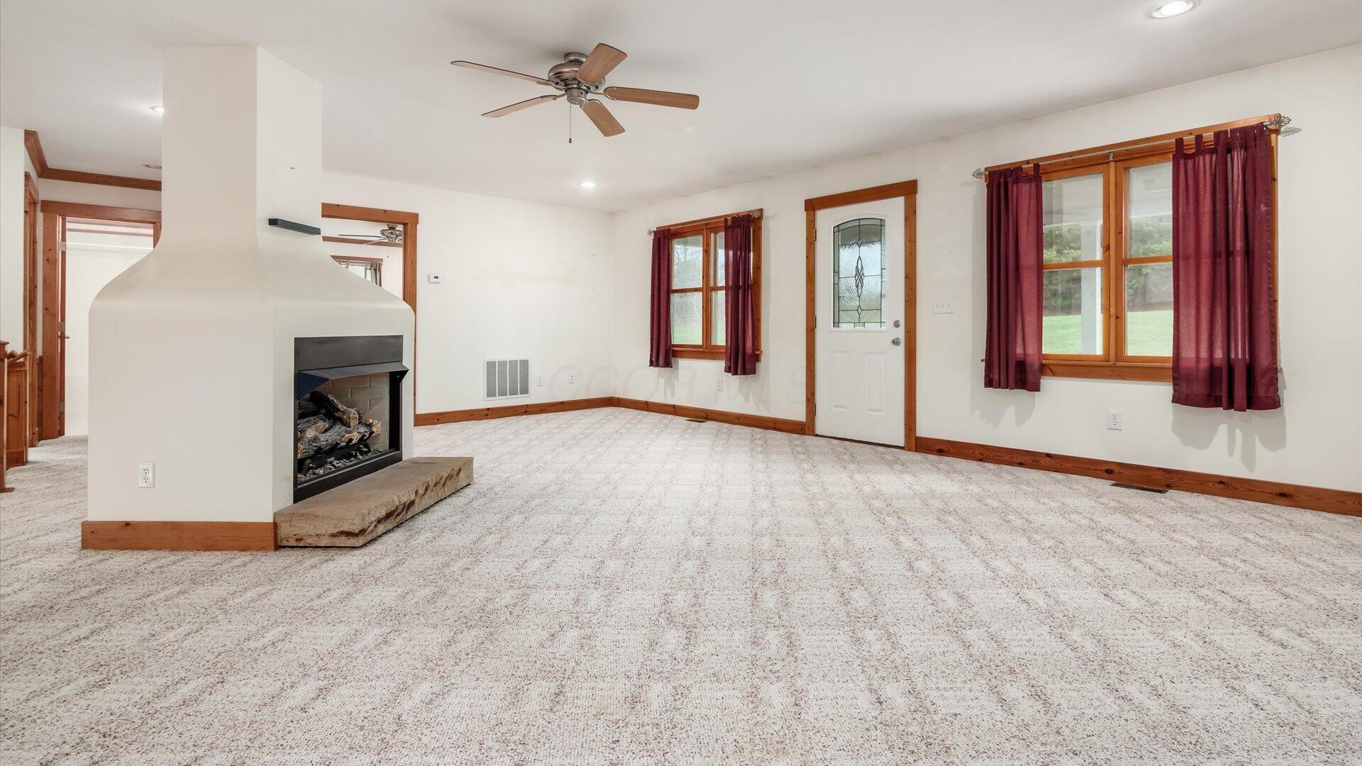 2273 West Point Road Southeast Lancaster, OH 43130 - Photo 5 of 69 13-z 2273 W Point Rd022
