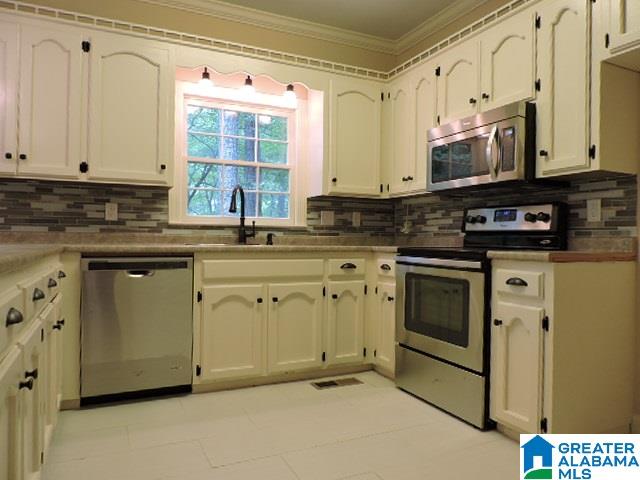 1413 Colonial Way Alabaster, AL 35007 - Photo 18 of 36