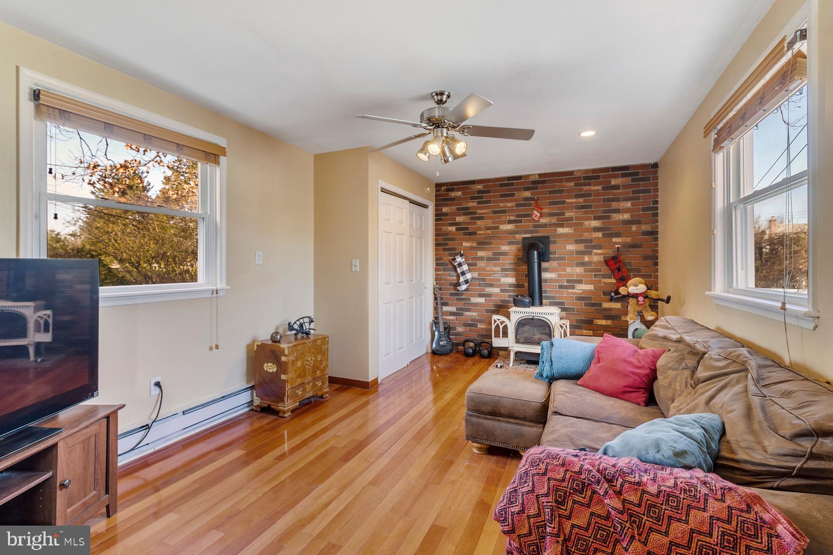 447 Valley View Road Springfield, PA 19064 - Photo 15 of 37