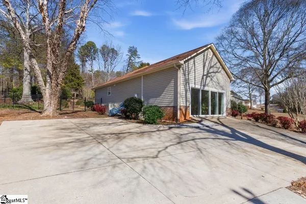 $354,000 | 402 Graham Road, Anderson, SC 29625
