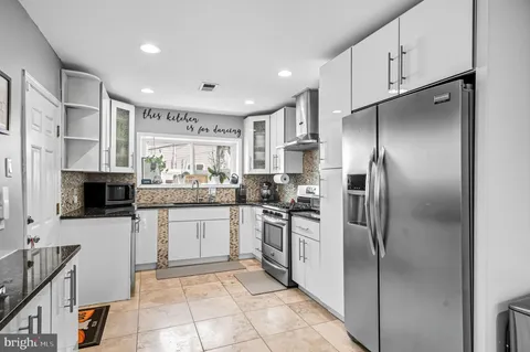 $430,000 | 221 Moore Street, Philadelphia, PA 19148