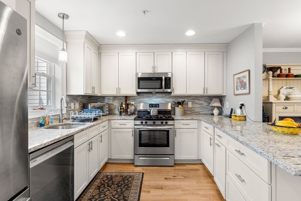 2 Heron Way, Unit B Salisbury, MA 01952 - Photo 5 of 42