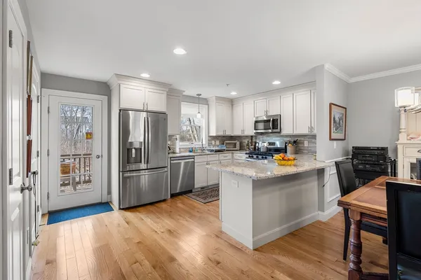 $549,900 | 2 Heron Way, Unit B, Salisbury, MA 01952