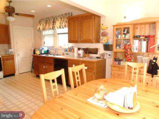 78 Academy Road Bala Cynwyd, PA 19004 - Photo 4 of 6 Gallery Image 4