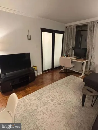 $2,300 | 1420 North N St Street Northwest, Unit 1003, Washington, DC 20005