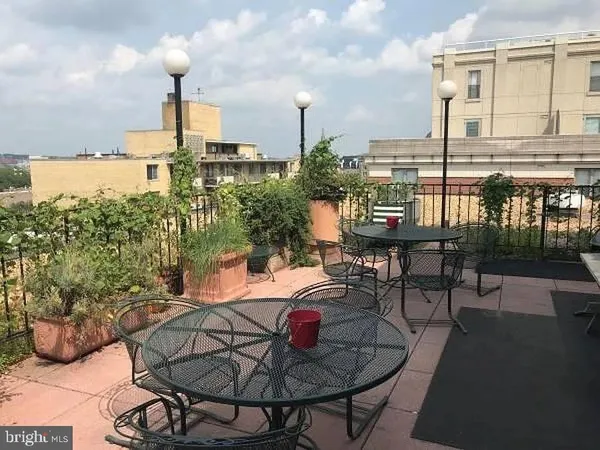 $2,300 | 1420 North N St Street Northwest, Unit 1003, Washington, DC 20005