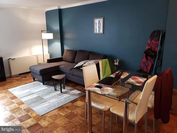 $2,300 | 1420 North N St Street Northwest, Unit 1003, Washington, DC 20005