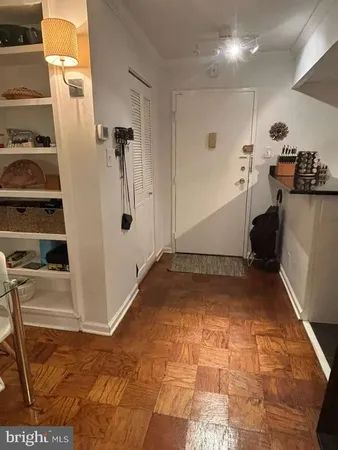 $2,300 | 1420 North N St Street Northwest, Unit 1003, Washington, DC 20005