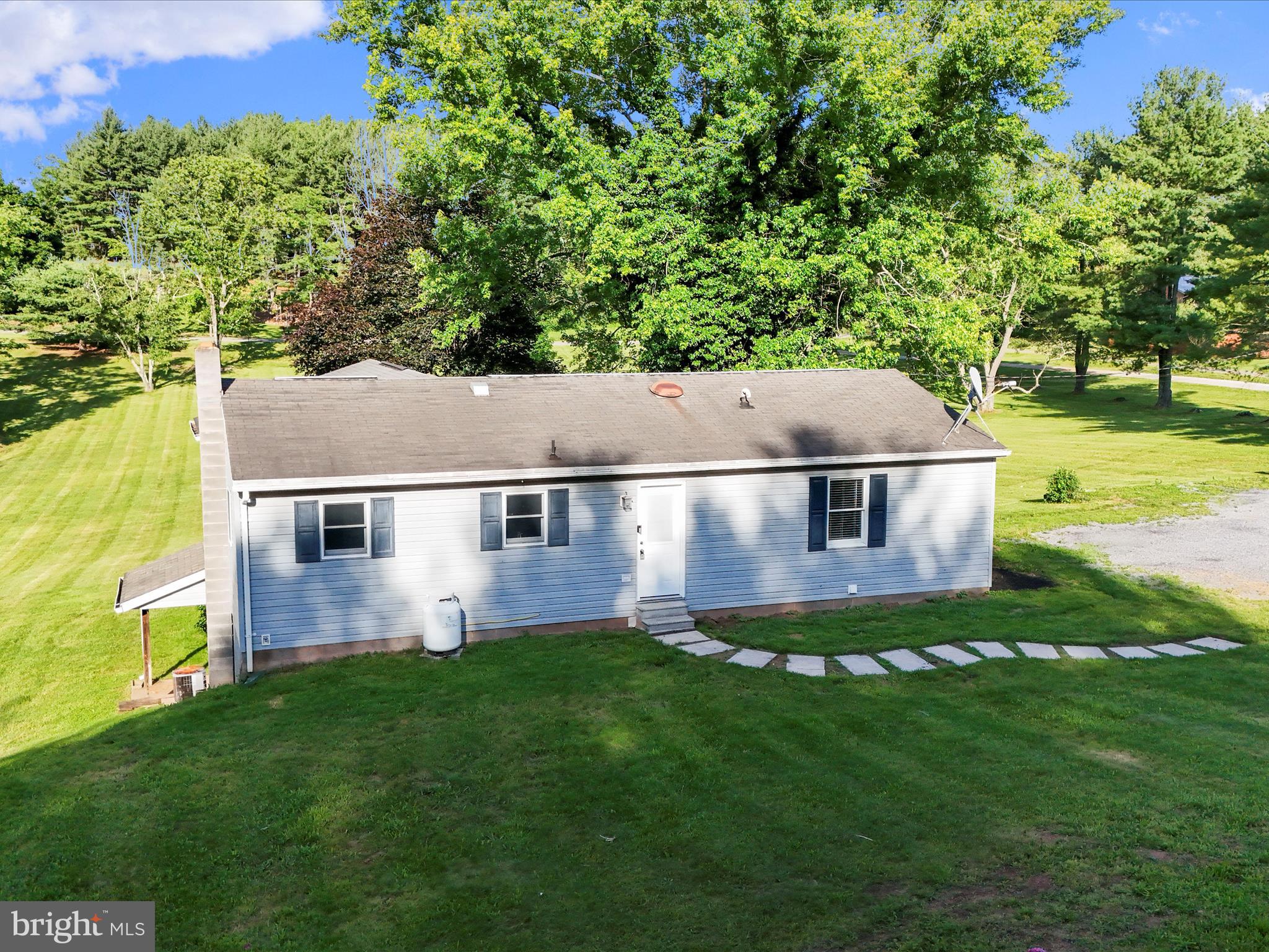 14724 White Oak Ridge Hancock, MD 21750 - Photo 5 of 54