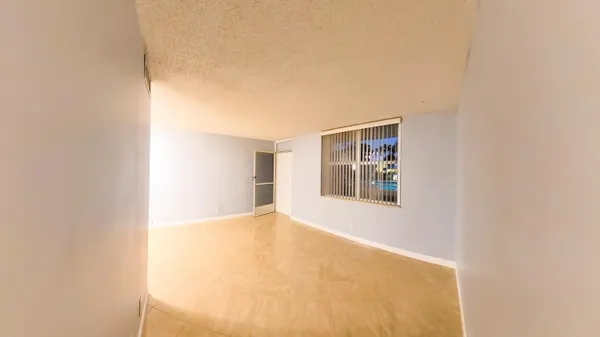 $1,555 | 1131 Southeast 4th Street, Unit 1070, Boynton Beach, FL 33435