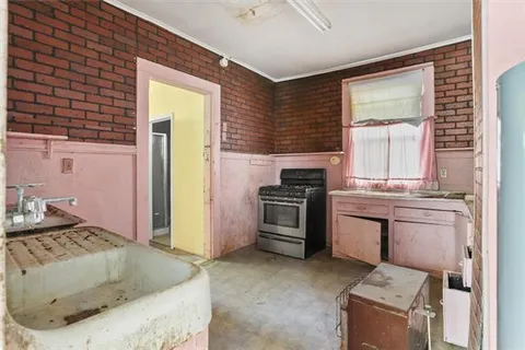 $249,000 | 912 Cambronne Street, New Orleans, LA 70118