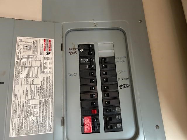 217 Wethersfield Drive Warwick, RI 02886 - Photo 10 of 16