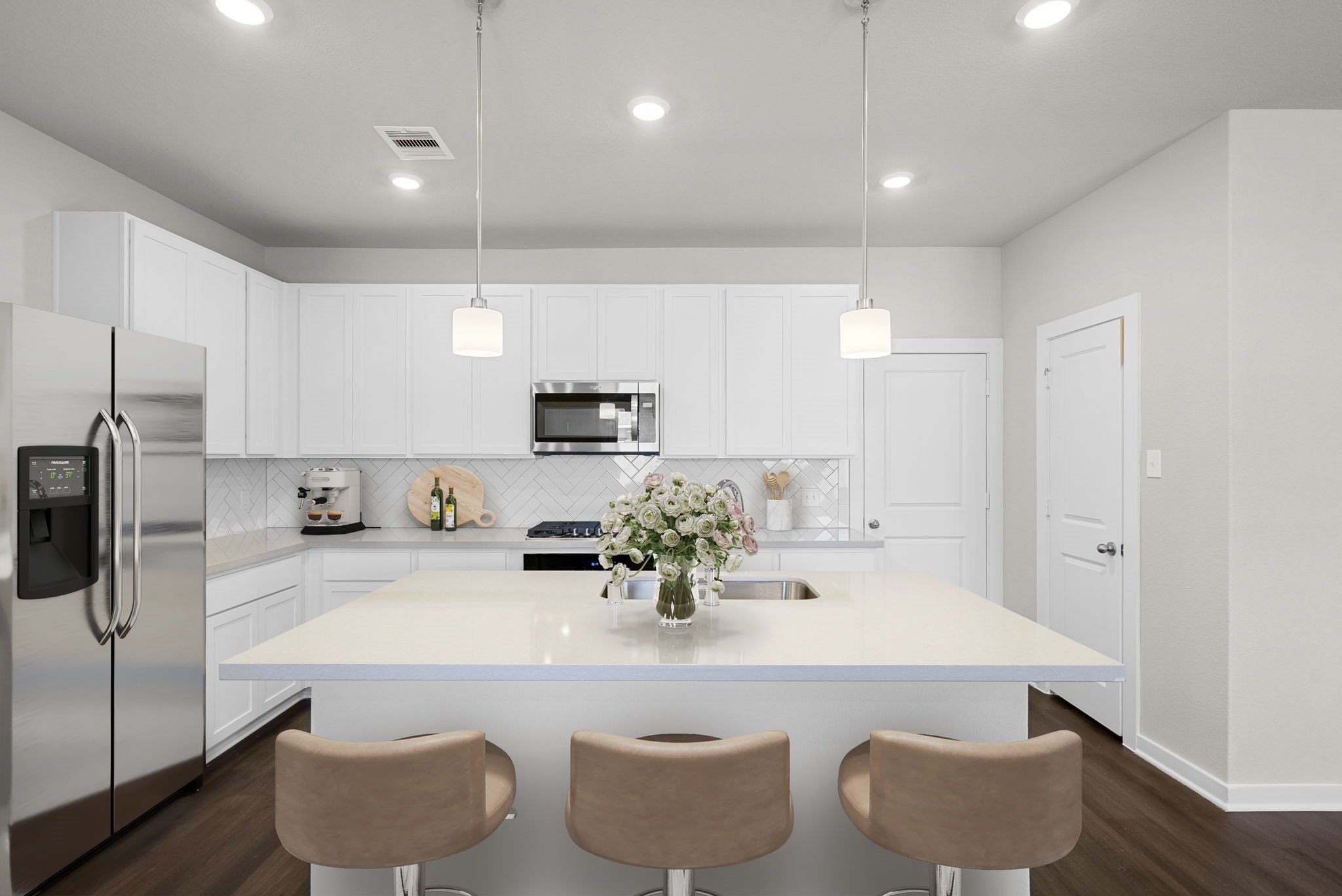 1907 Stargazer Lane Angleton, TX 77515 - Photo 2 of 36