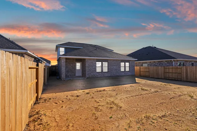 $320,990 | 1907 Stargazer Lane, Angleton, TX 77515