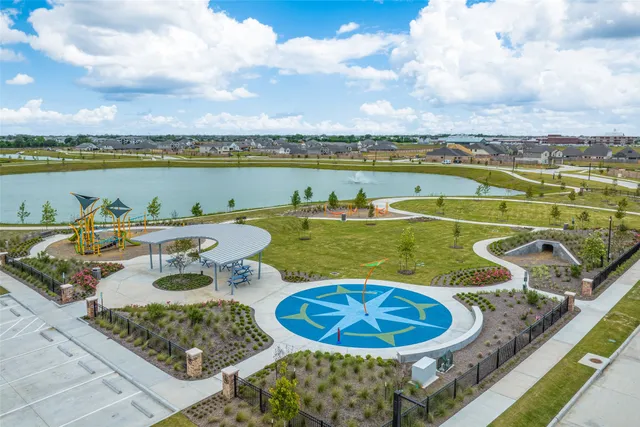 $320,990 | 1907 Stargazer Lane, Angleton, TX 77515