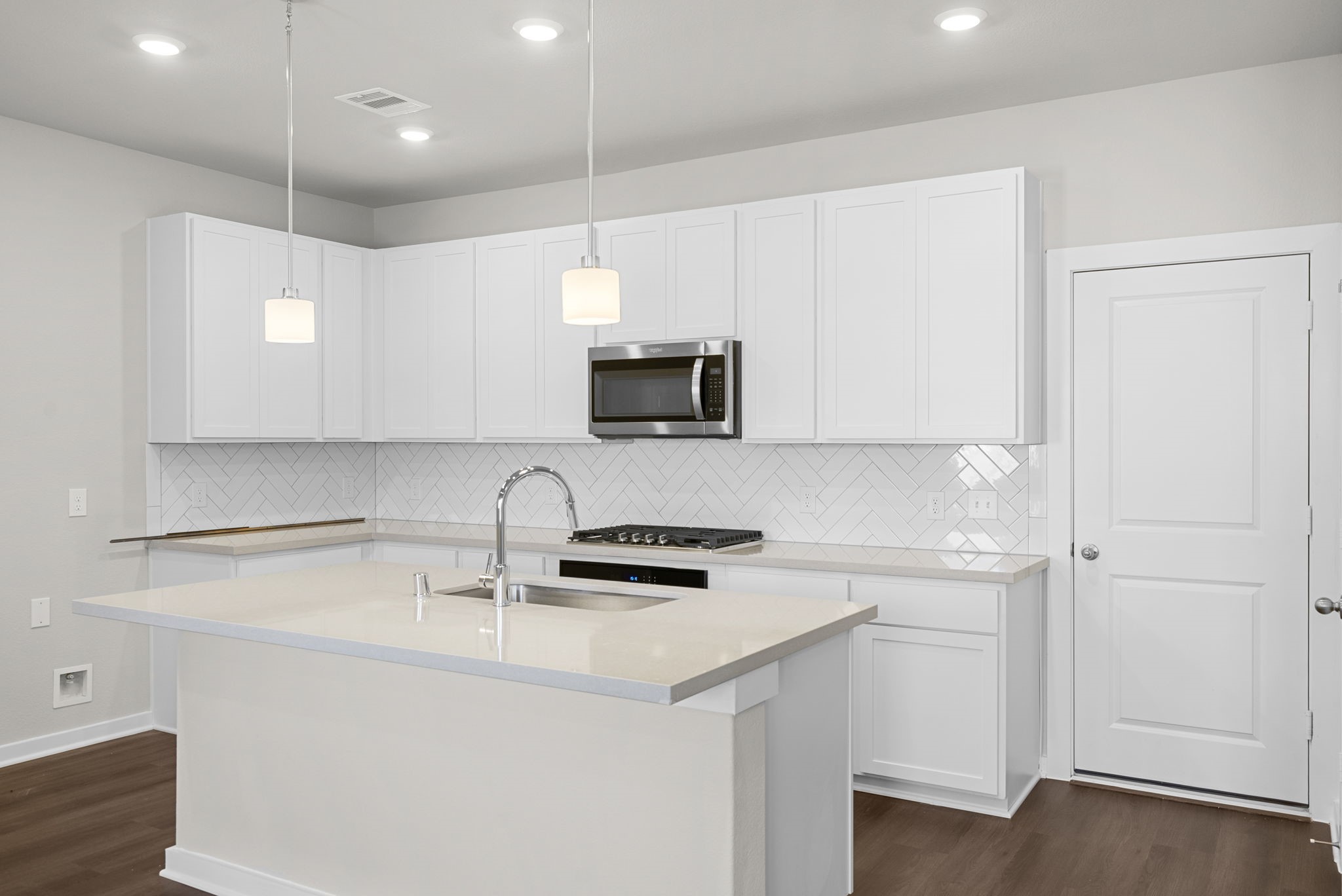 1907 Stargazer Lane Angleton, TX 77515 - Photo 4 of 36