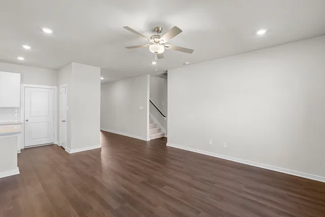 $320,990 | 1907 Stargazer Lane, Angleton, TX 77515