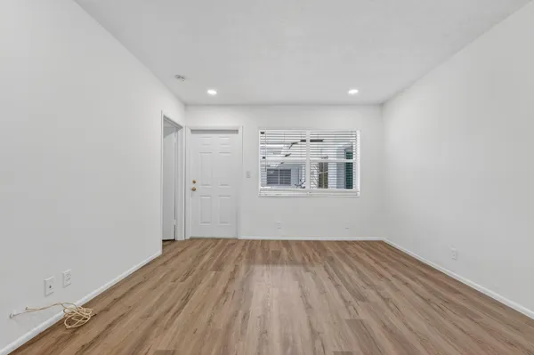 $1,700 | 2503 North Ocean Boulevard, Unit 6, Pompano Beach, FL 33062