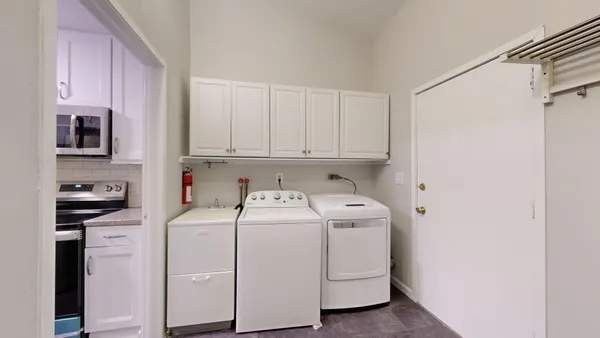 $2,600 | 773 Peninsula Court, Ann Arbor, MI 48105