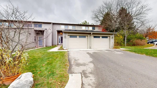 $2,600 | 773 Peninsula Court, Ann Arbor, MI 48105