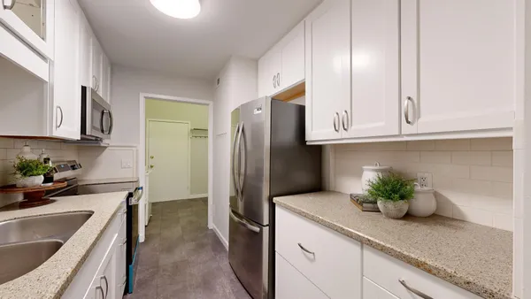 $2,600 | 773 Peninsula Court, Ann Arbor, MI 48105