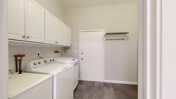 $2,600 | 773 Peninsula Court, Ann Arbor, MI 48105