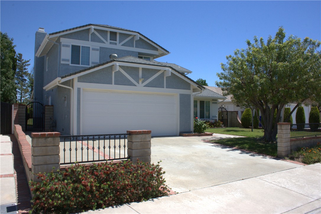 28012 Tupelo Ridge Drive Valencia, CA 91354 - Photo 3 of 26
