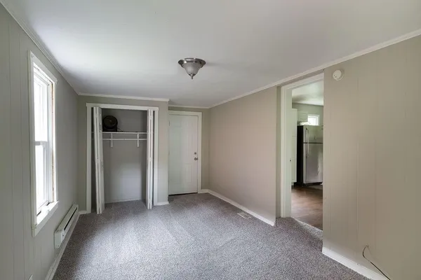 $199,999 | 10 East Pocahontas Lane, Kansas City, MO 64114