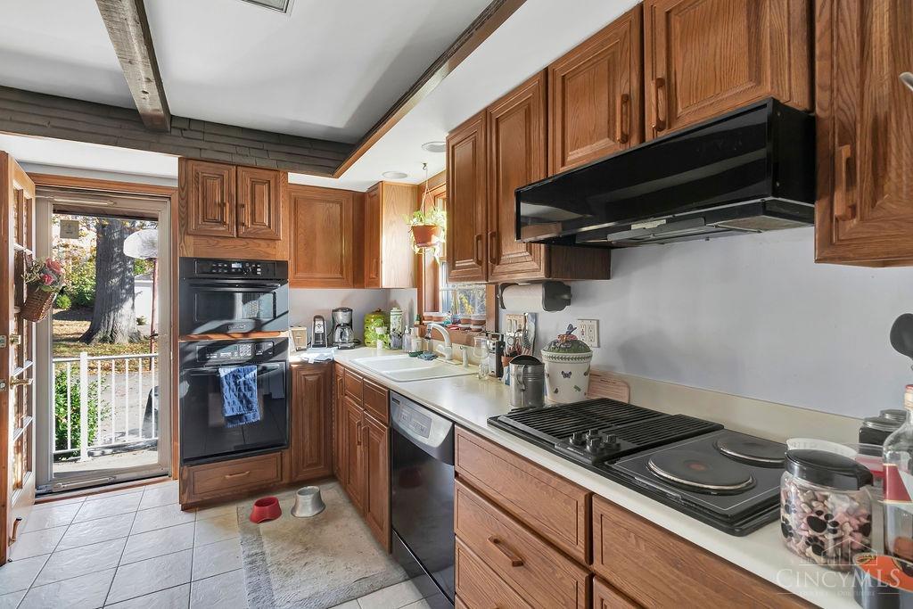 2860 Ratterman Avenue Cincinnati, OH 45211 - Photo 6 of 34 Gallery Image 6